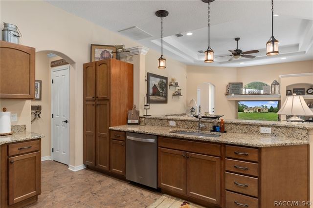 4081 W Roundup Court, Beverly Hills, FL 34465