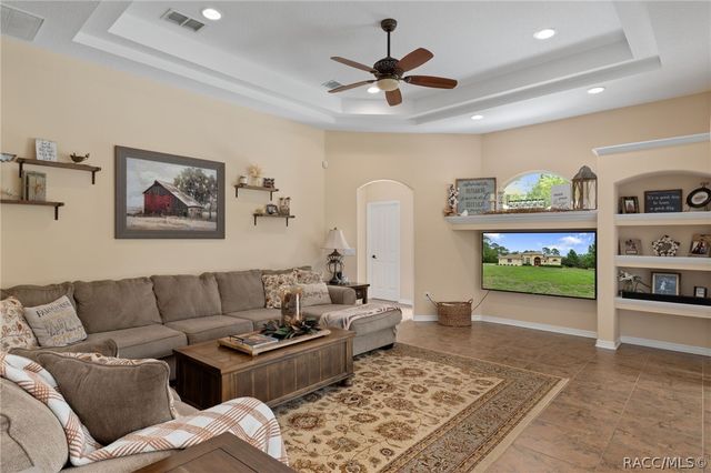 4081 W Roundup Court, Beverly Hills, FL 34465