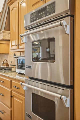 66 Sowell Street, Mount Pleasant, SC 29464