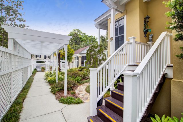 66 Sowell Street, Mount Pleasant, SC 29464