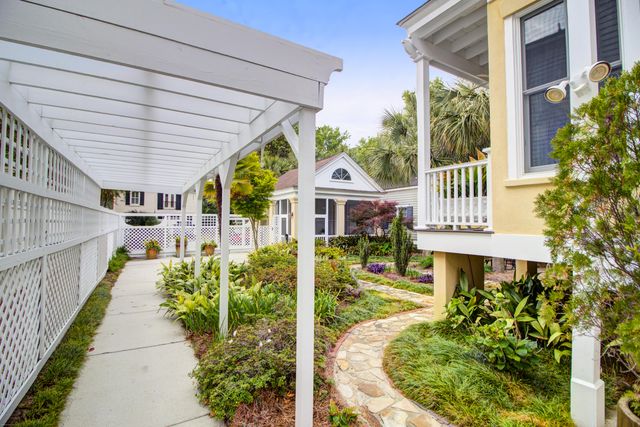 66 Sowell Street, Mount Pleasant, SC 29464