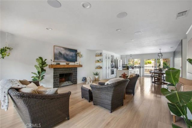 832 Camino De Los Mares, San Clemente, CA 92673