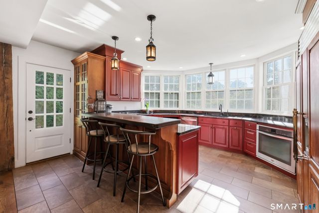 85 Tolland Green, Tolland, CT 06084