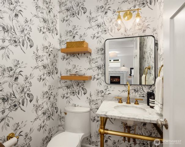 3420 E Denny Way, Seattle, WA 98112