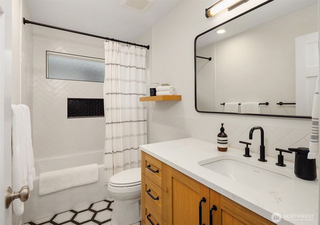 3420 E Denny Way, Seattle, WA 98112