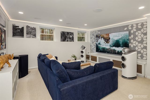 3420 E Denny Way, Seattle, WA 98112