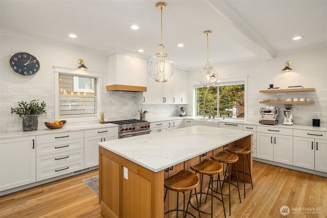 3420 E Denny Way, Seattle, WA 98112