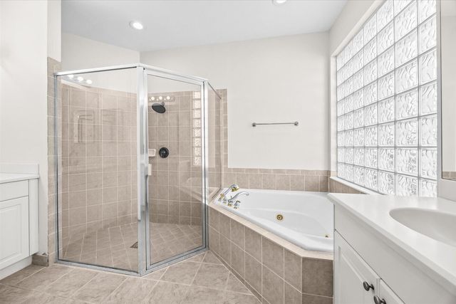 2166 SW NEWPORT ISLES Boulevard, Port St. Lucie, FL 34953