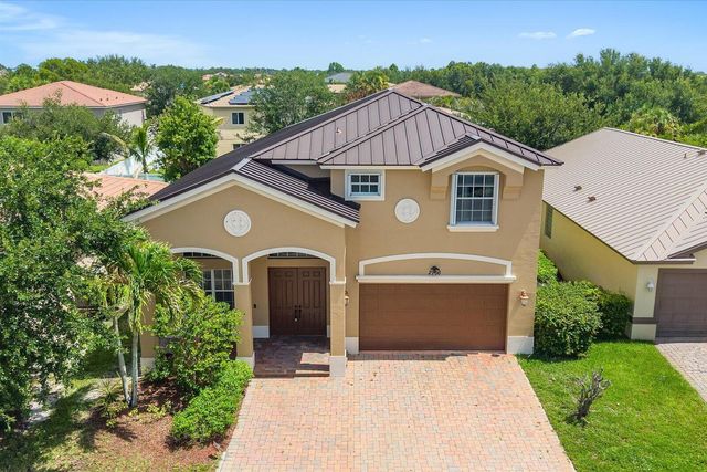 2166 SW NEWPORT ISLES Boulevard, Port St. Lucie, FL 34953