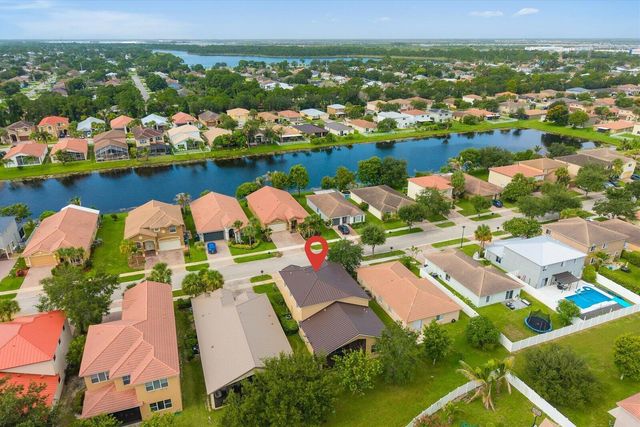 2166 SW NEWPORT ISLES Boulevard, Port St. Lucie, FL 34953