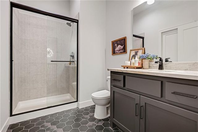 25102 W 98th Place, Lenexa, KS 66227