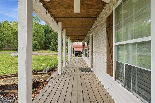 5457 Willow Springs Road, Young Harris, GA 30582