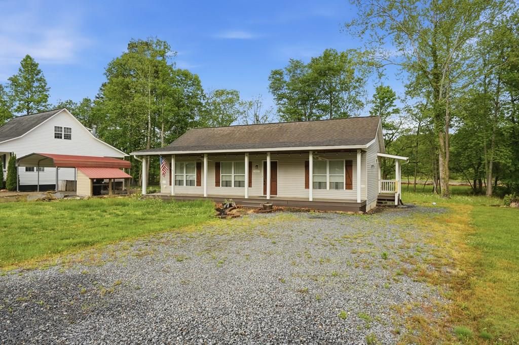 5457 Willow Springs Road, Young Harris, GA 30582