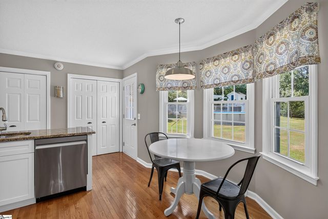 307 Country Glen, Pelzer, SC 29669