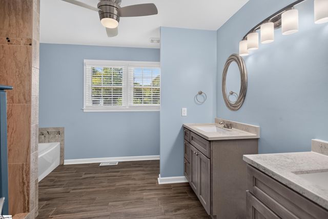 307 Country Glen, Pelzer, SC 29669