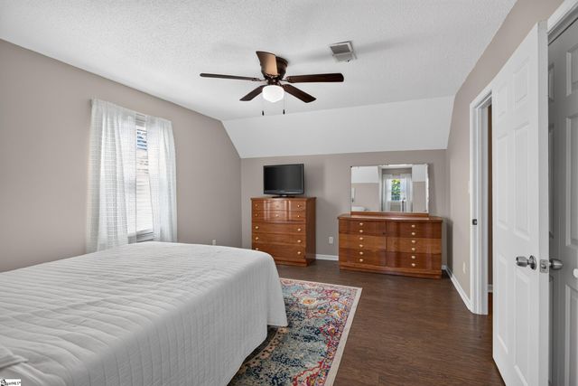 307 Country Glen, Pelzer, SC 29669