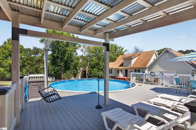 307 Country Glen, Pelzer, SC 29669