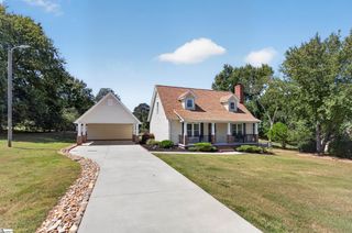 307 Country Glen, Pelzer, SC 29669