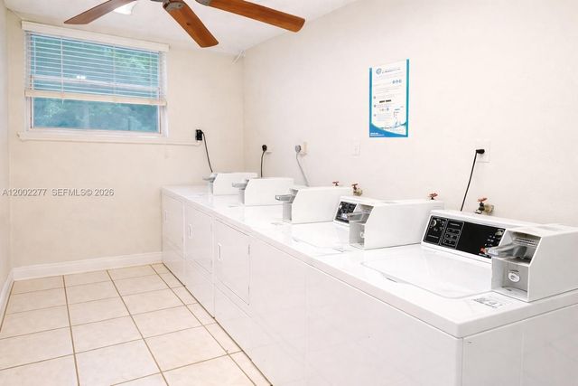 16508 NE 26th Ave 601, North Miami Beach, FL 33160