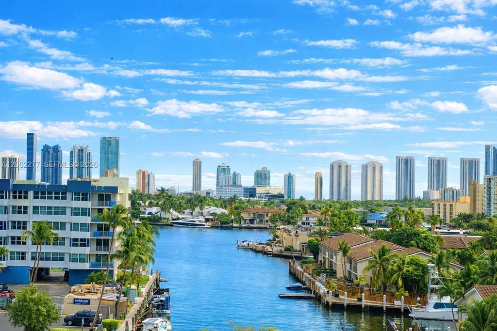 16508 NE 26th Ave 601, North Miami Beach, FL 33160