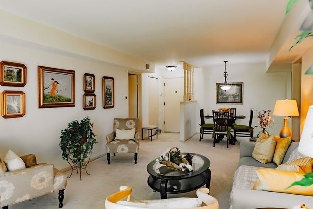 840 Elder Road A414, Homewood, IL 60430
