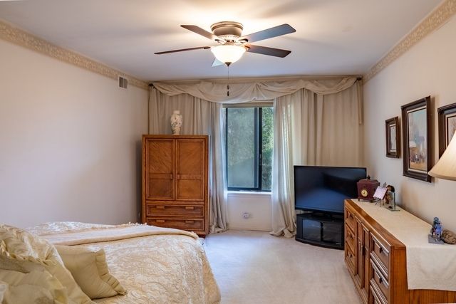 840 Elder Road A414, Homewood, IL 60430