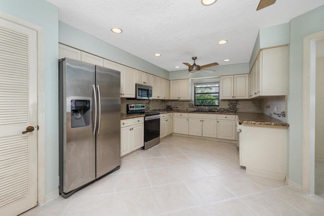 246 SE Ila Street, Stuart, FL 34994