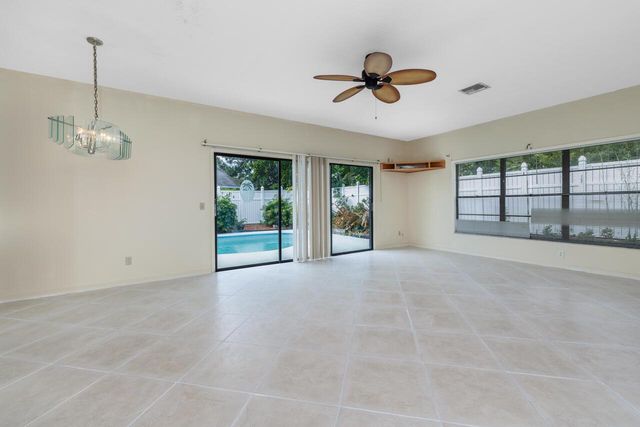246 SE Ila Street, Stuart, FL 34994