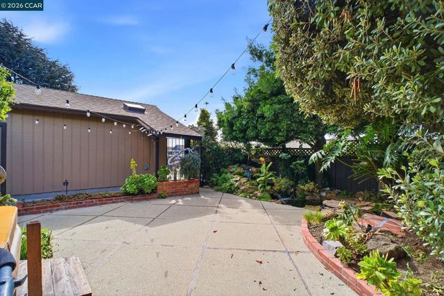 16132 16132 Via Catherine, San Lorenzo, CA 94580