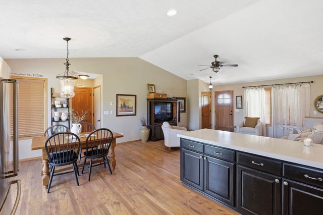 10505 S Sharon Rd, Spokane, WA 99223