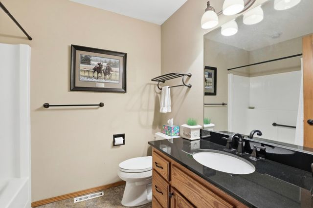 10505 S Sharon Rd, Spokane, WA 99223