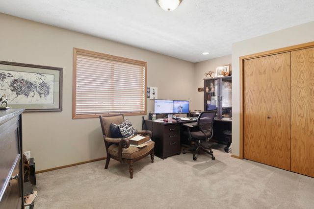 10505 S Sharon Rd, Spokane, WA 99223