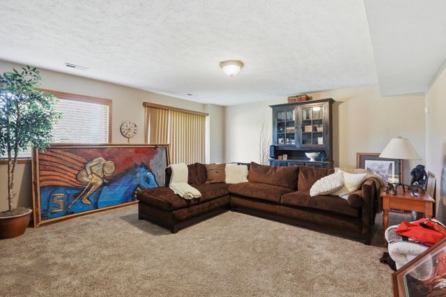 10505 S Sharon Rd, Spokane, WA 99223