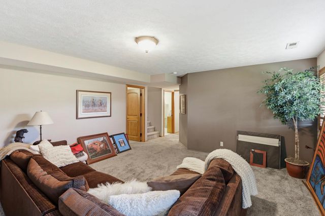 10505 S Sharon Rd, Spokane, WA 99223