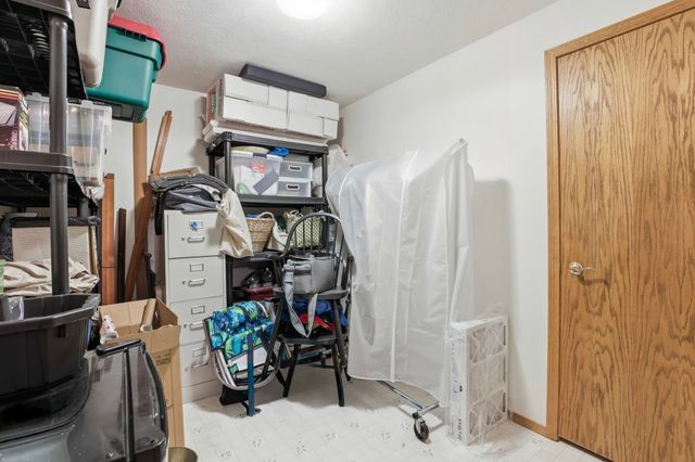 10505 S Sharon Rd, Spokane, WA 99223