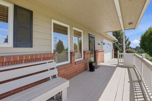 10505 S Sharon Rd, Spokane, WA 99223