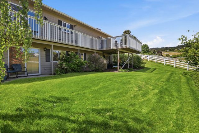10505 S Sharon Rd, Spokane, WA 99223