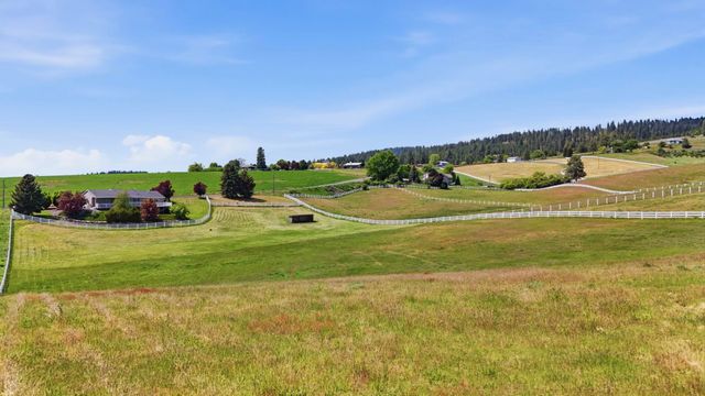 10505 S Sharon Rd, Spokane, WA 99223