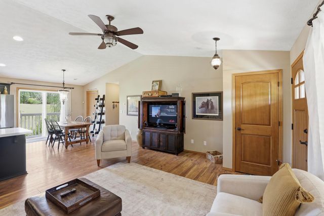 10505 S Sharon Rd, Spokane, WA 99223
