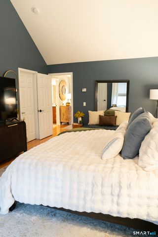 94 Goodwin Circle 94, Hartford, CT 06105