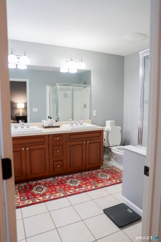 94 Goodwin Circle 94, Hartford, CT 06105