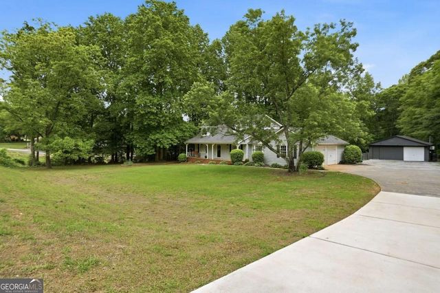 2134 E Cherokee Drive, Woodstock, GA 30188