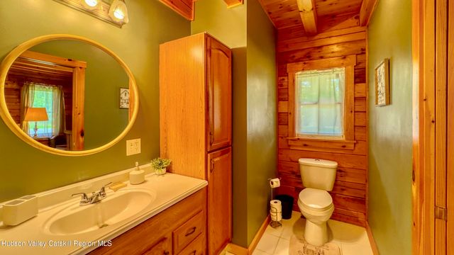 6 Debbie Drive, Athens, NY 12015