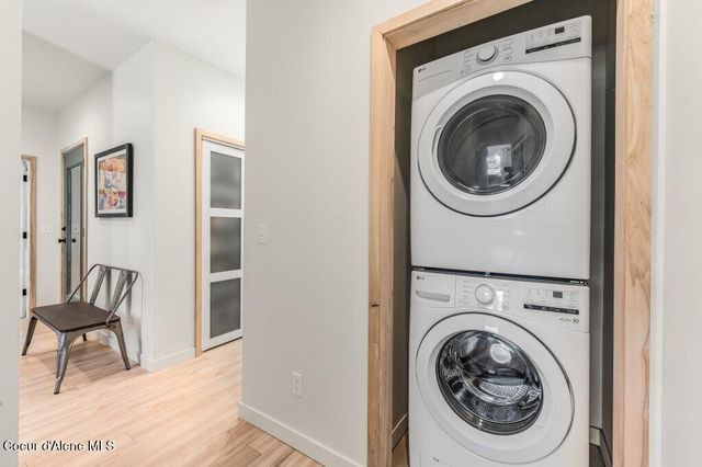 10130 W Pine ST, Sandpoint, ID 83864