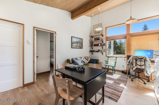 10130 W Pine ST, Sandpoint, ID 83864