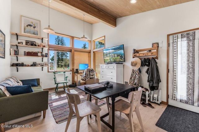 10130 W Pine ST, Sandpoint, ID 83864