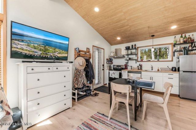 10130 W Pine ST, Sandpoint, ID 83864