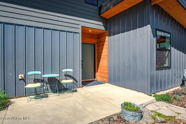 10130 W Pine ST, Sandpoint, ID 83864