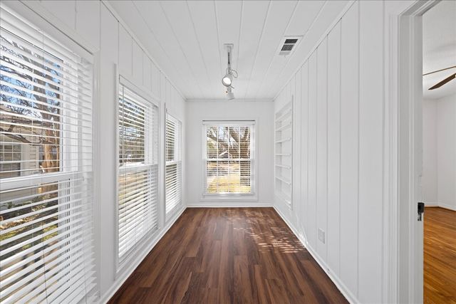 6043 Llano Avenue, Dallas, TX 75206