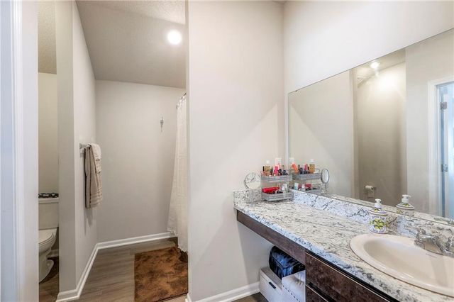 532 SE Reid Street, Blue Springs, MO 64014